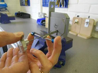 Logan Locksmith Shop Baltimore, MD 410-275-5640 - key-broke-in-lock